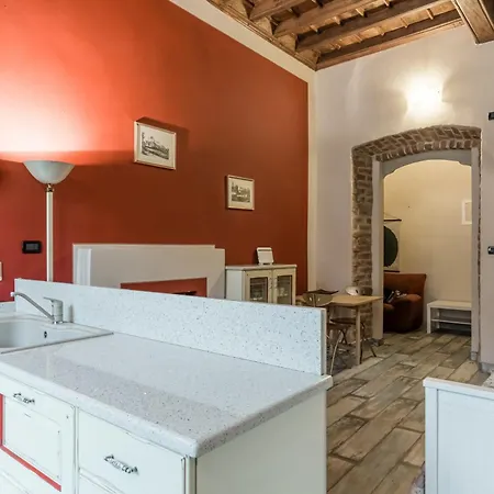 Centro Storico Lussuosa E Ampia Mansarda *